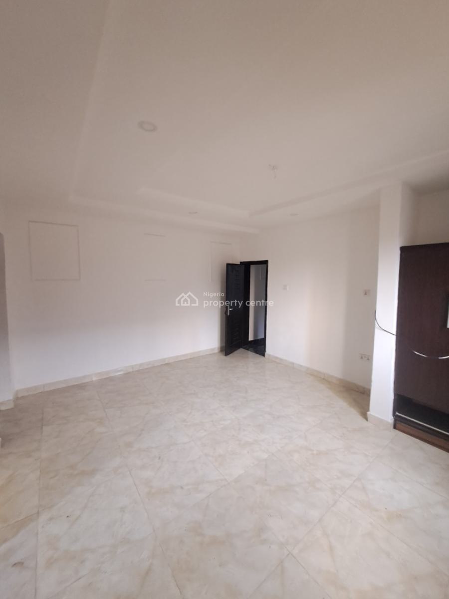 Renovated 3 Bedroom Apartment, Lekki Phase 1, Lekki, Lagos, Flat / Apartment for Rent