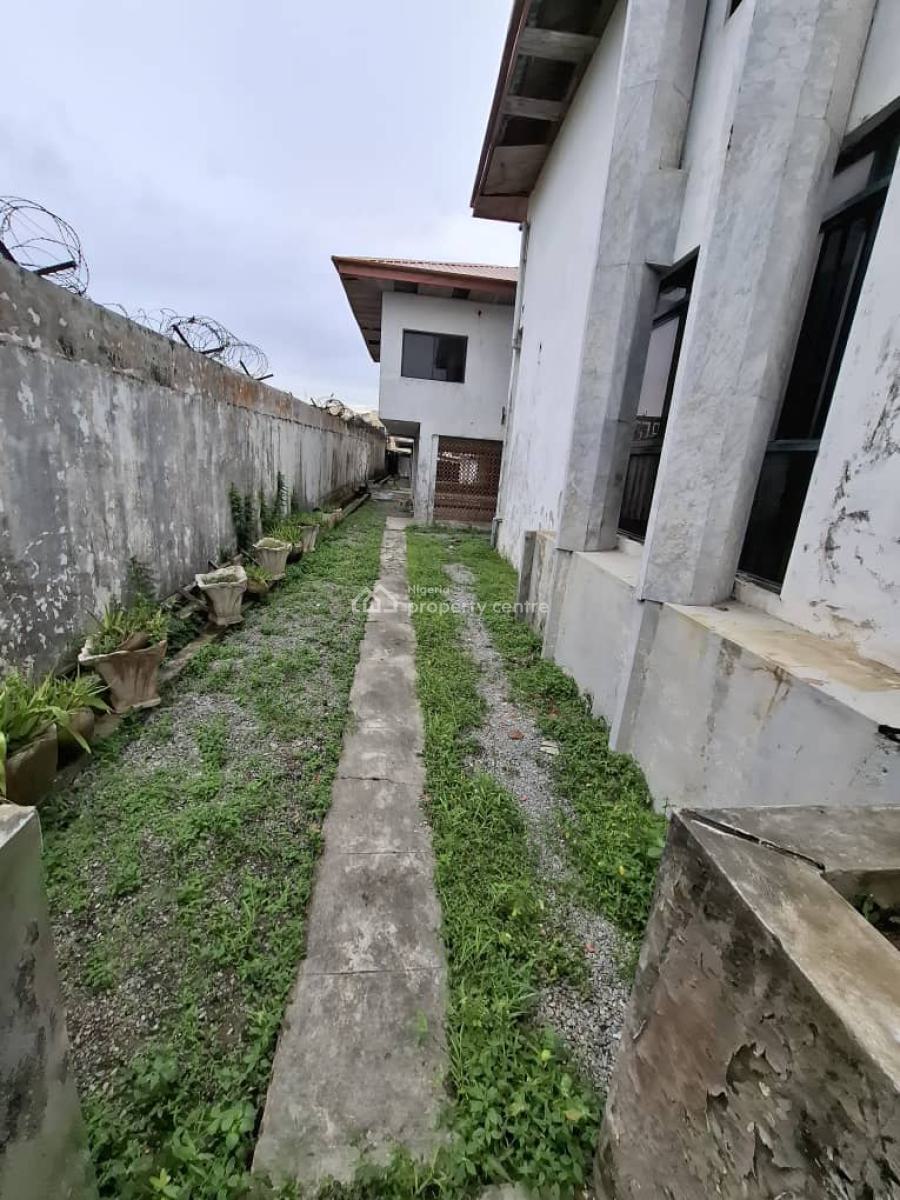 Commercial 18 Bedroom Detached House with 6 Bq 2yrs Payment Upfront, Off Ligali Ayorinde, Victoria Island (vi), Lagos, Detached Duplex for Rent