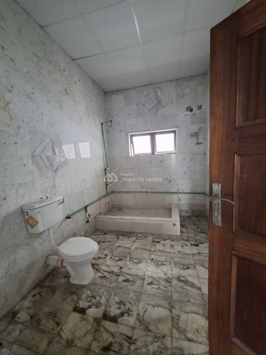 Commercial 18 Bedroom Detached House with 6 Bq 2yrs Payment Upfront, Off Ligali Ayorinde, Victoria Island (vi), Lagos, Detached Duplex for Rent