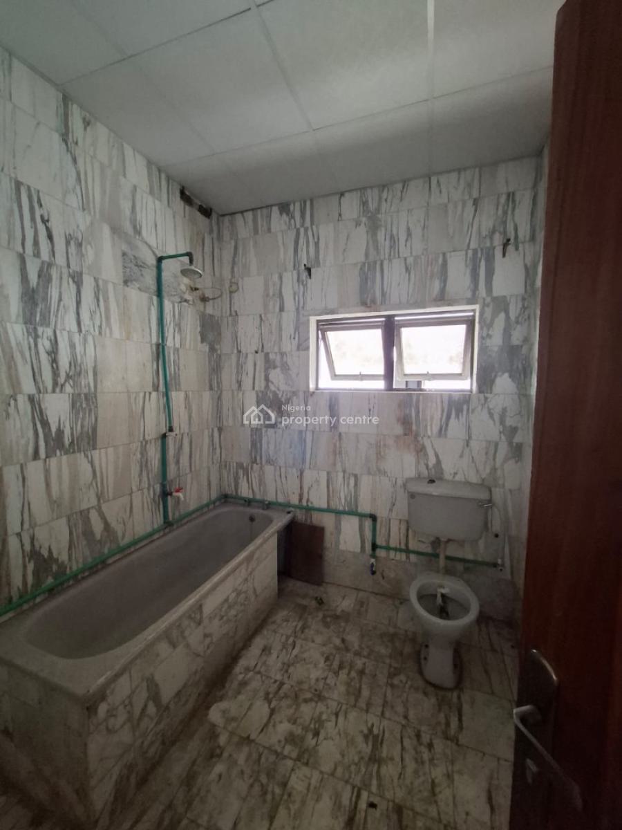 Commercial 18 Bedroom Detached House with 6 Bq 2yrs Payment Upfront, Off Ligali Ayorinde, Victoria Island (vi), Lagos, Detached Duplex for Rent