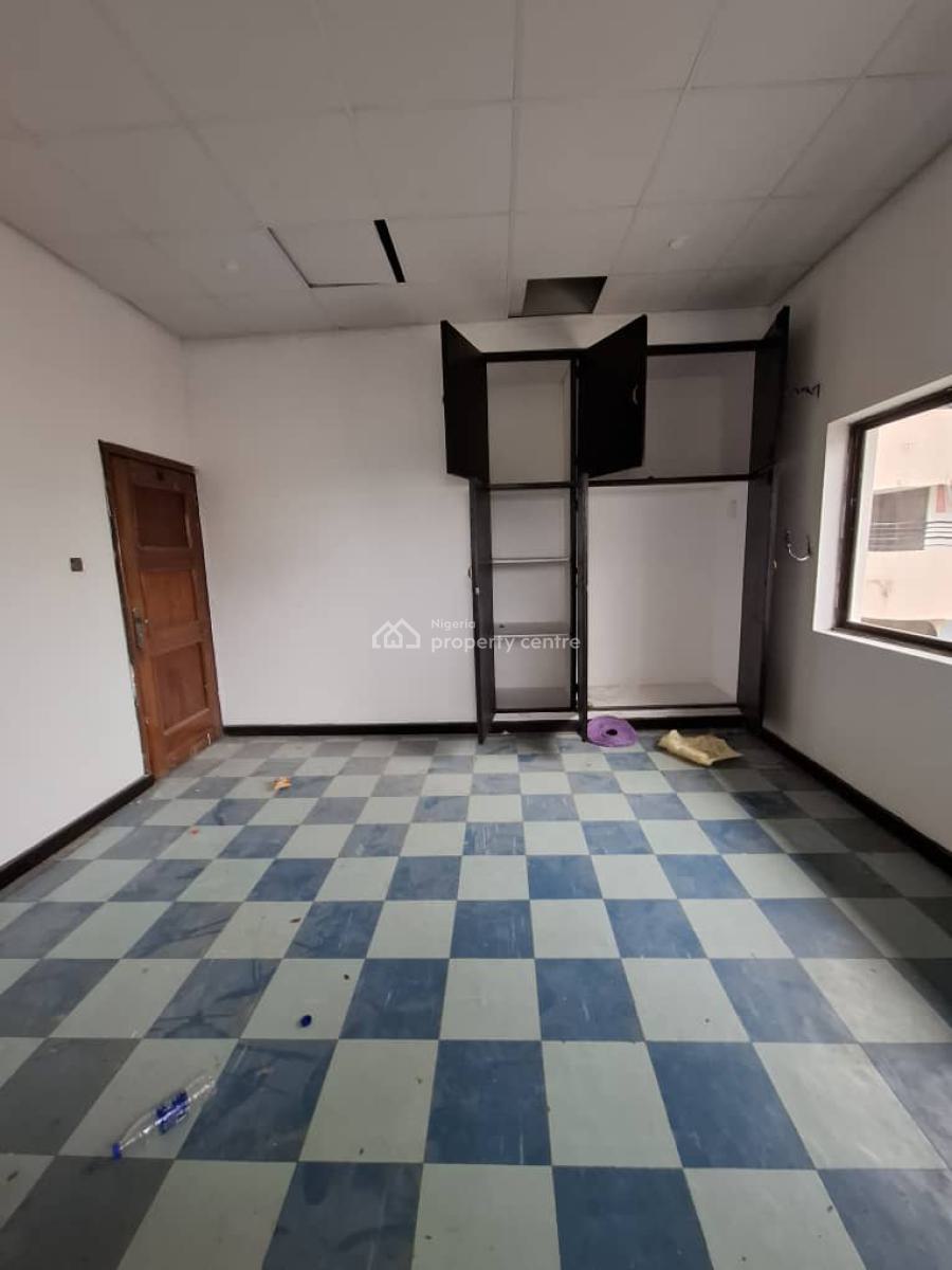 Commercial 18 Bedroom Detached House with 6 Bq 2yrs Payment Upfront, Off Ligali Ayorinde, Victoria Island (vi), Lagos, Detached Duplex for Rent