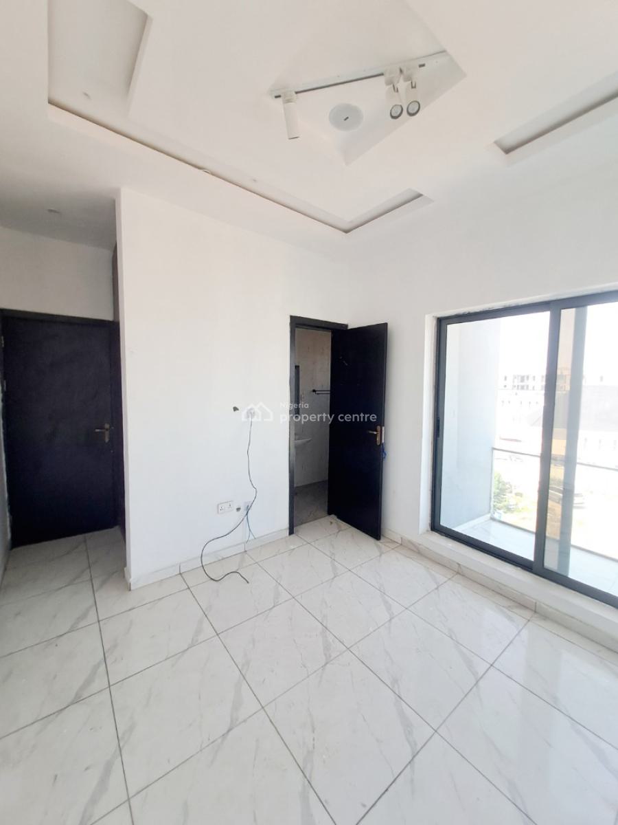Newly Built 2 Bedroom Apartment in a Gated Estate, Ologolo, Lekki, Lagos, Flat / Apartment for Sale