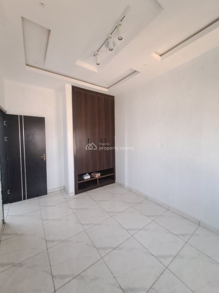Newly Built 2 Bedroom Apartment in a Gated Estate, Ologolo, Lekki, Lagos, Flat / Apartment for Sale