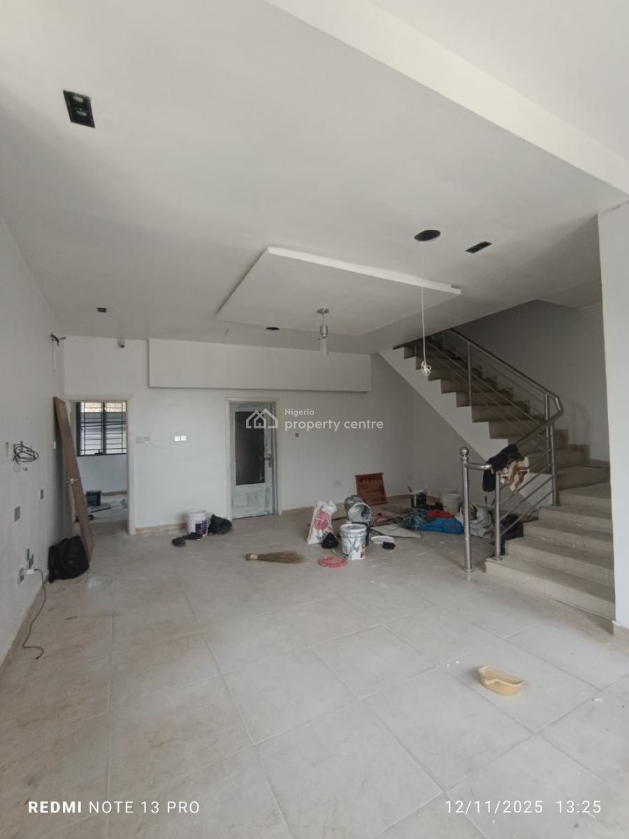 5 Bedrooms Semi Detached Duplex, Lekki Phase 1, Lekki, Lagos, Semi-detached Duplex for Sale