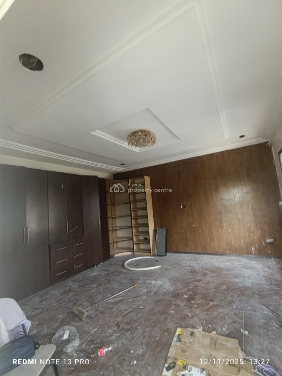 5 Bedrooms Semi Detached Duplex, Lekki Phase 1, Lekki, Lagos, Semi-detached Duplex for Sale