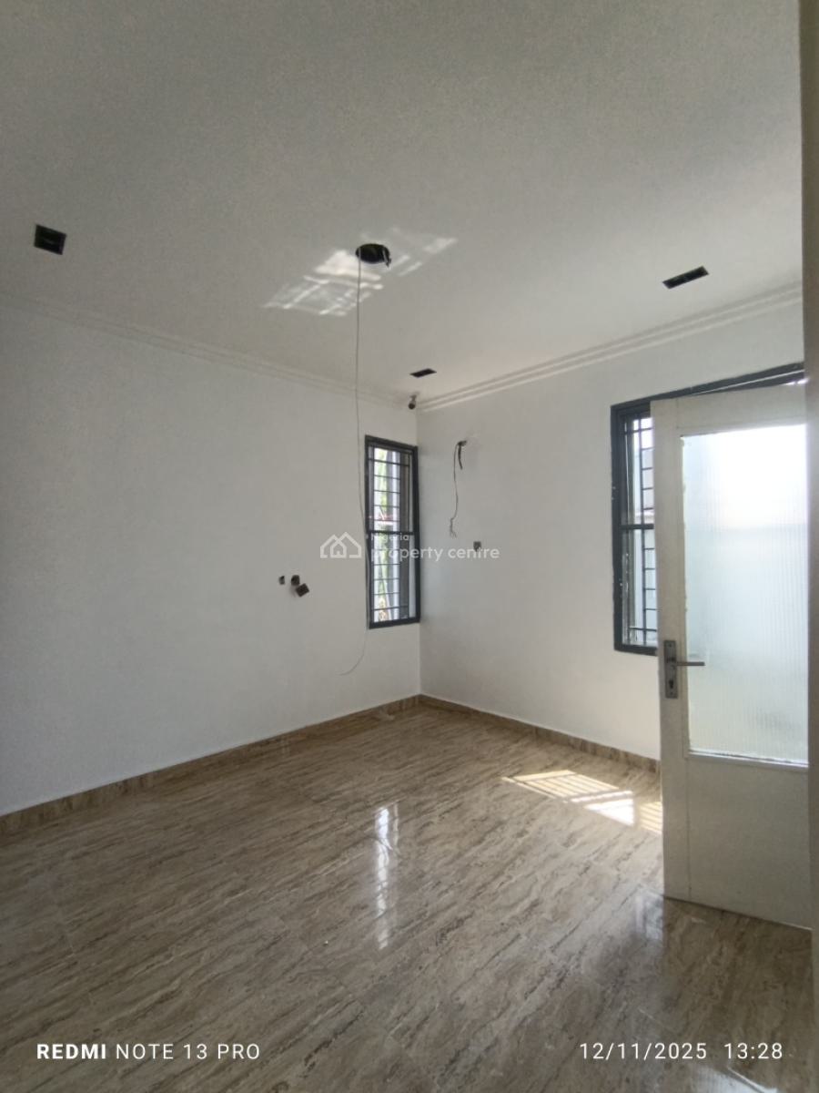 5 Bedrooms Semi Detached Duplex, Lekki Phase 1, Lekki, Lagos, Semi-detached Duplex for Rent