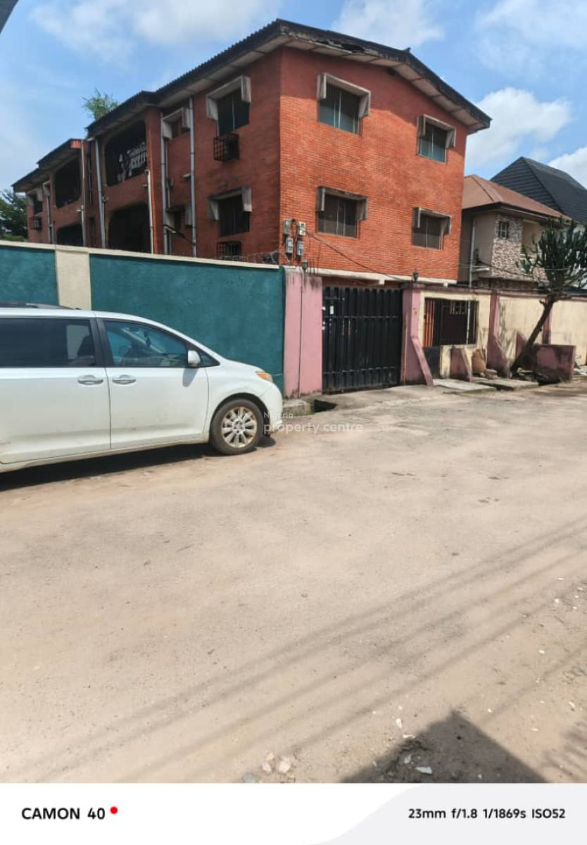 5 Units 2 Bedroom and Large Warehouse on Ground Floor, Off Ogunlana Egbeda, Akowonjo, Alimosho, Lagos, Block of Flats for Sale