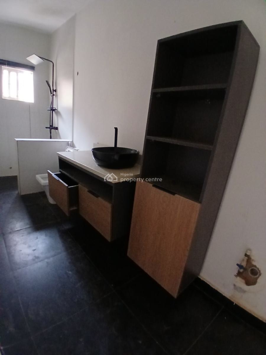 Nice 3 Bedrooms Flat(can Be Used As Office), Wuse, Abuja, Flat / Apartment for Rent