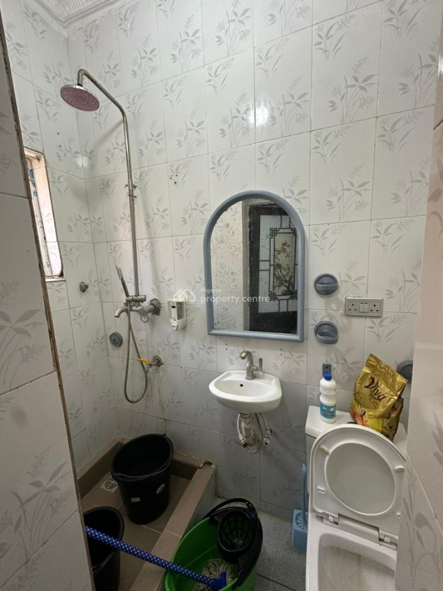 Lovely 2 Bedrooms Flat, Ologolo, Lekki, Lagos, Flat / Apartment for Rent