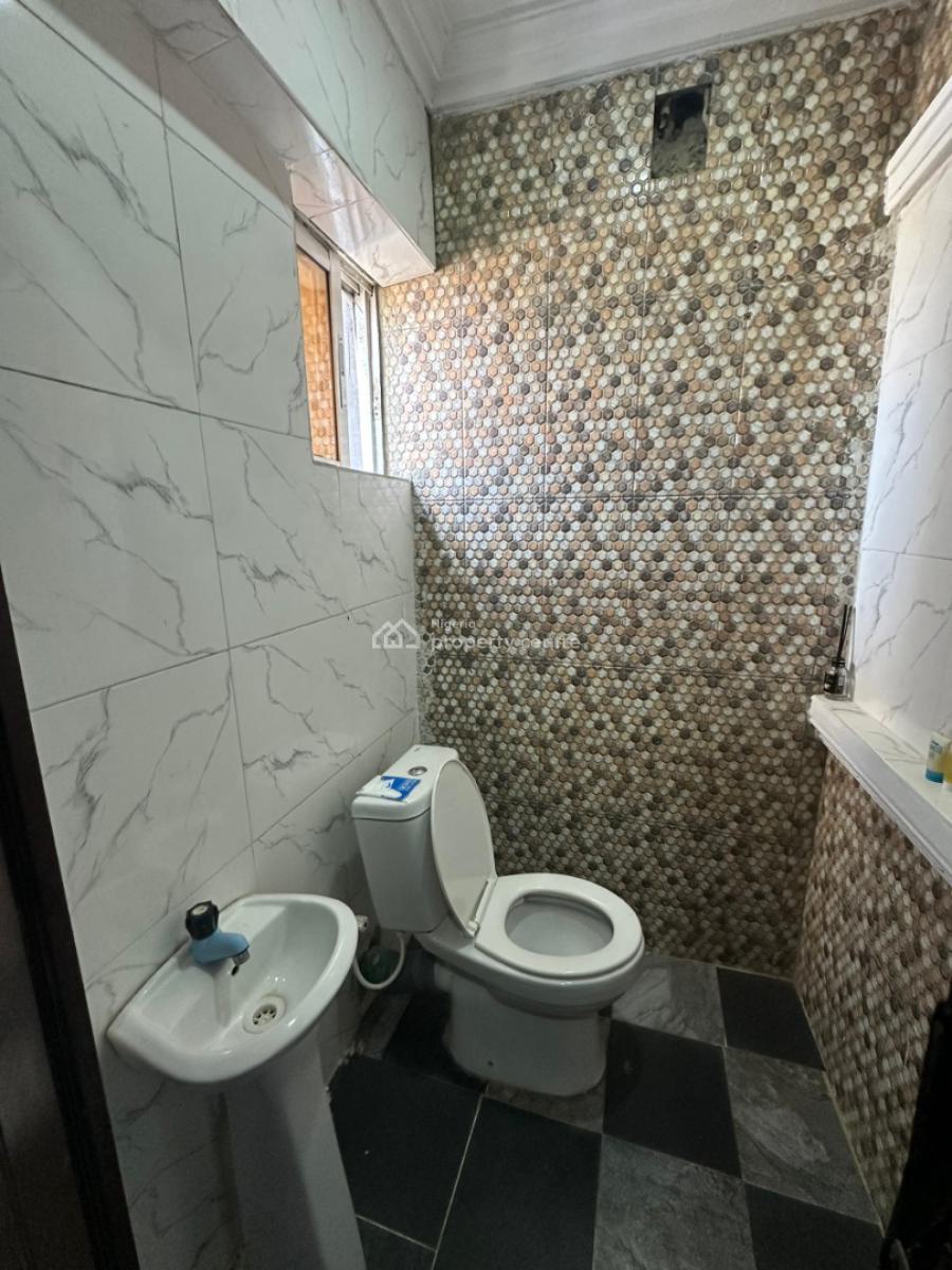 Lovely 2 Bedrooms Flat, Ologolo, Lekki, Lagos, Flat / Apartment for Rent
