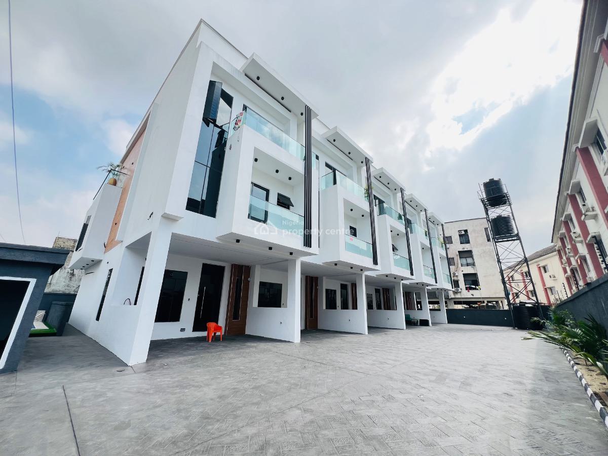 4 Bedroom Terrace Duplex with Bq, Osapa, Lekki, Lagos, Terraced Duplex for Sale