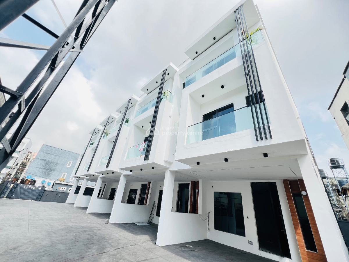 4 Bedroom Terrace Duplex with Bq, Osapa, Lekki, Lagos, Terraced Duplex for Sale