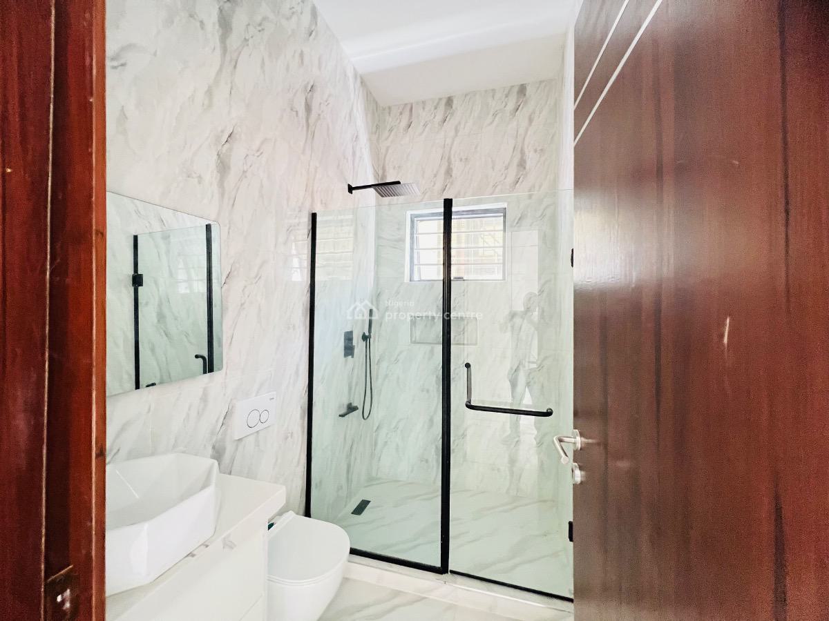 4 Bedroom Terrace Duplex with Bq, Osapa, Lekki, Lagos, Terraced Duplex for Sale