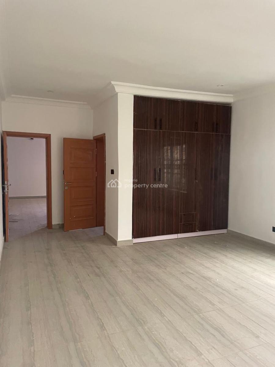 Brand New  Fully Service 4 Bedrooms Semi Detached with a Bq, Chevron Drive, Lekki Expressway, Lekki, Lagos, Semi-detached Duplex for Sale
