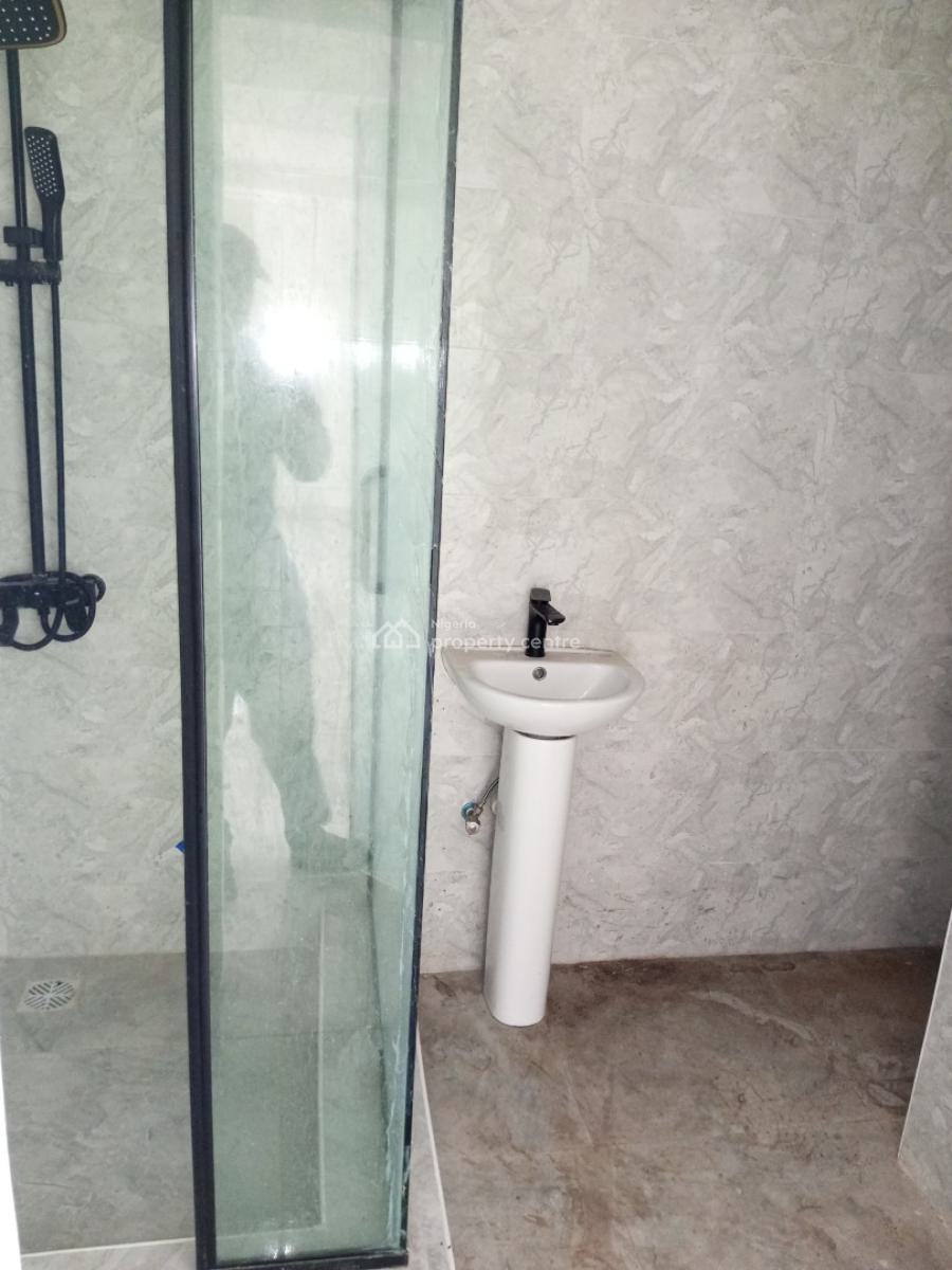 Waterfront Services 3 Bedroom Apartment with Pool, Off Awolowo Road, Falomo, Ikoyi, Lagos, Flat / Apartment for Sale