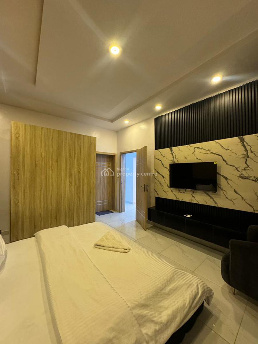 2 Bedrooms Fully Furnished Apartment, Lekki Phase 1, Lekki, Lagos, Flat / Apartment for Rent
