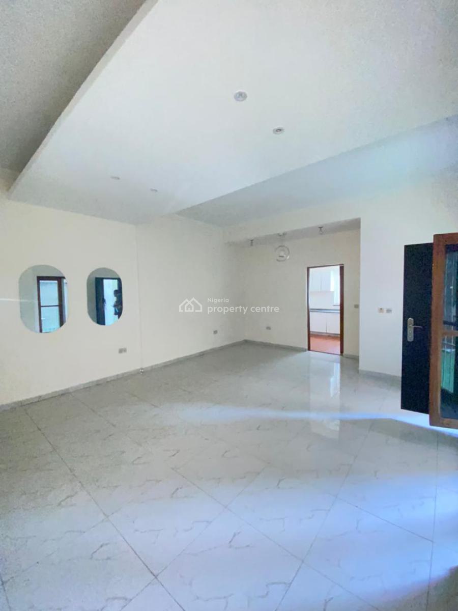 Fully Serviced 2 Bedroom Apartment with Private Yard, Victoria Island (vi), Lagos, Flat / Apartment for Rent