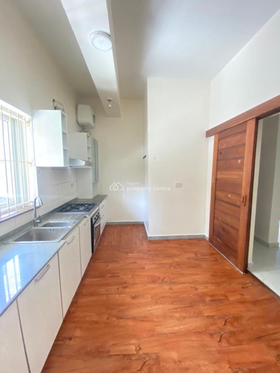 Fully Serviced 2 Bedroom Apartment with Private Yard, Victoria Island (vi), Lagos, Flat / Apartment for Rent