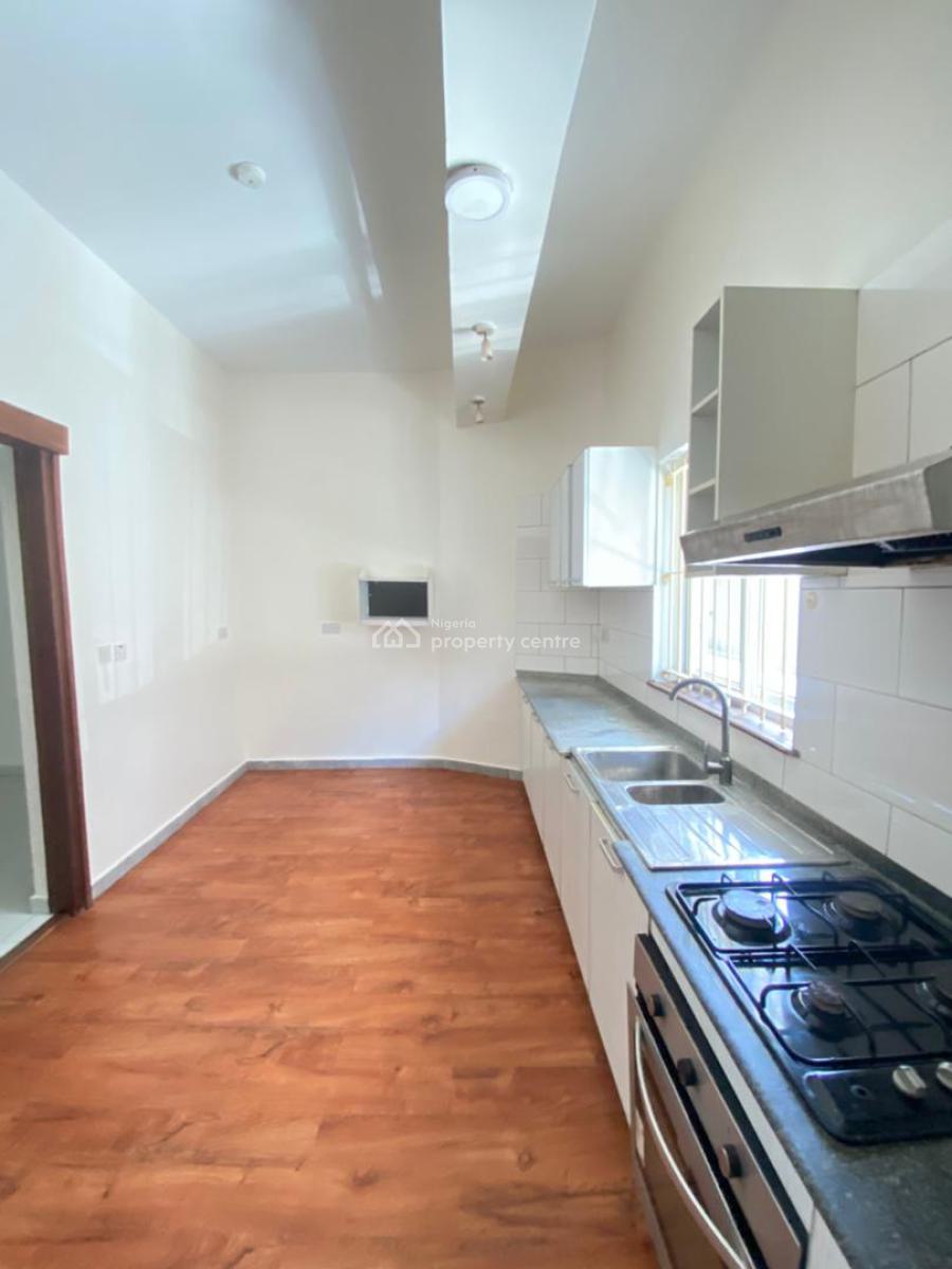 Fully Serviced 2 Bedroom Apartment with Private Yard, Victoria Island (vi), Lagos, Flat / Apartment for Rent