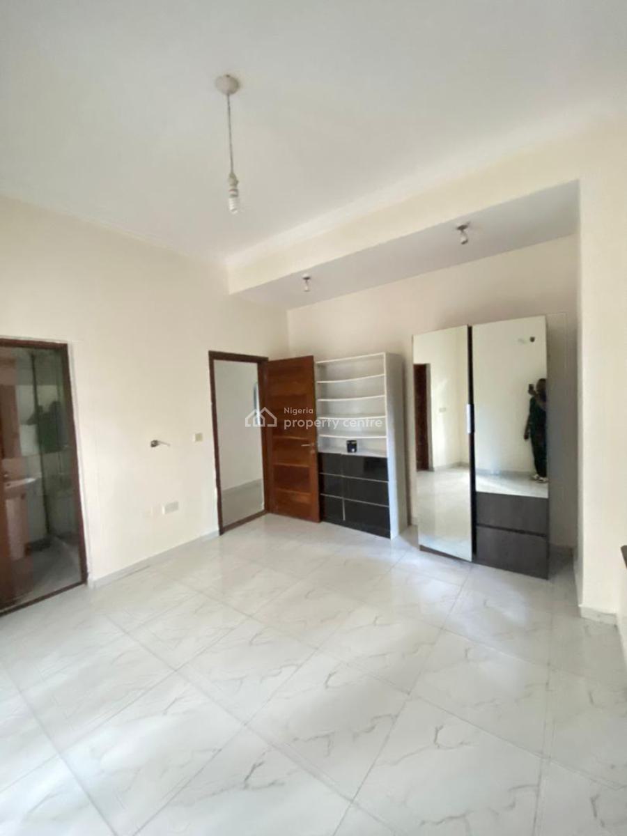 Fully Serviced 2 Bedroom Apartment with Private Yard, Victoria Island (vi), Lagos, Flat / Apartment for Rent