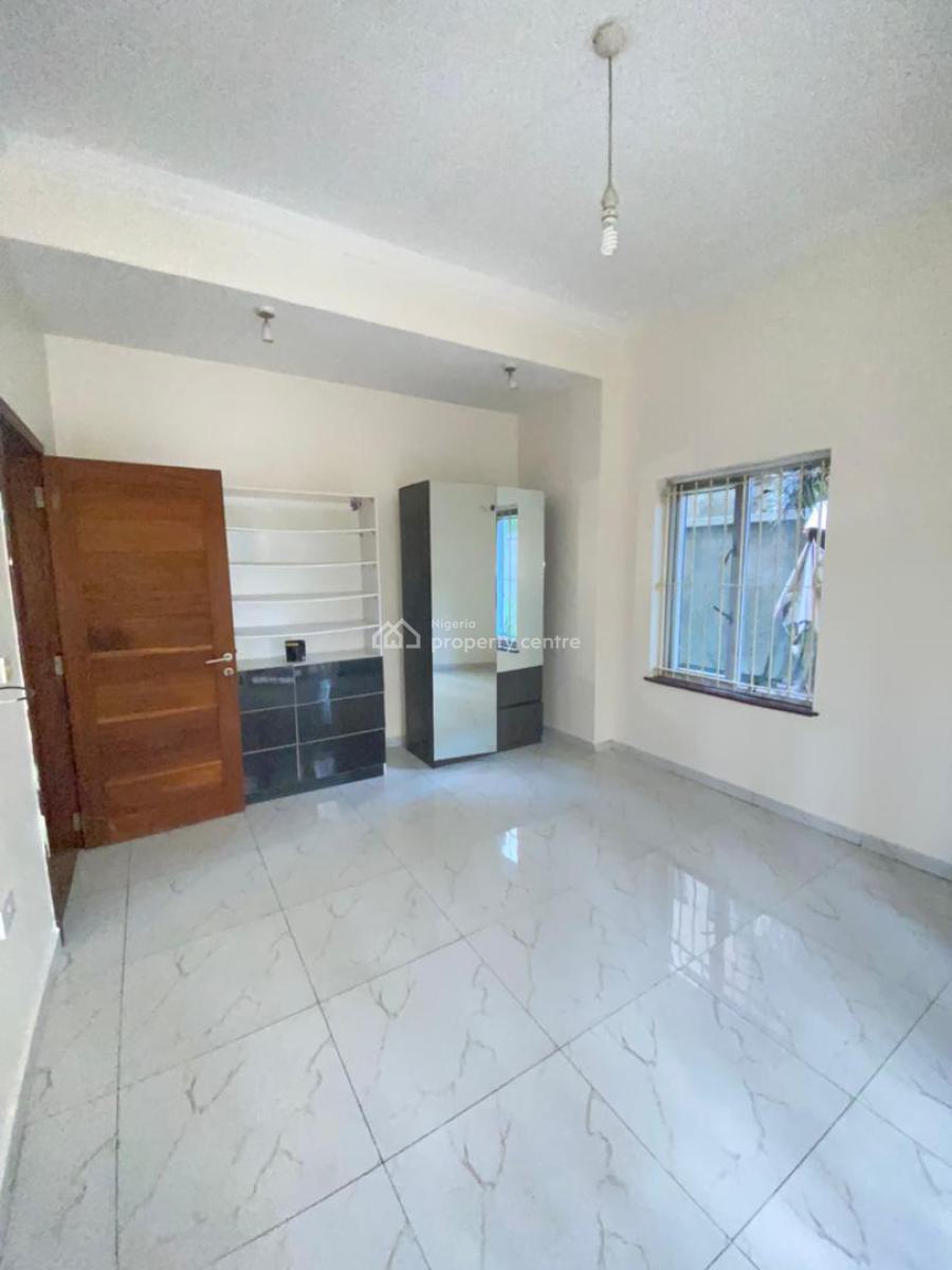 Fully Serviced 2 Bedroom Apartment with Private Yard, Victoria Island (vi), Lagos, Flat / Apartment for Rent
