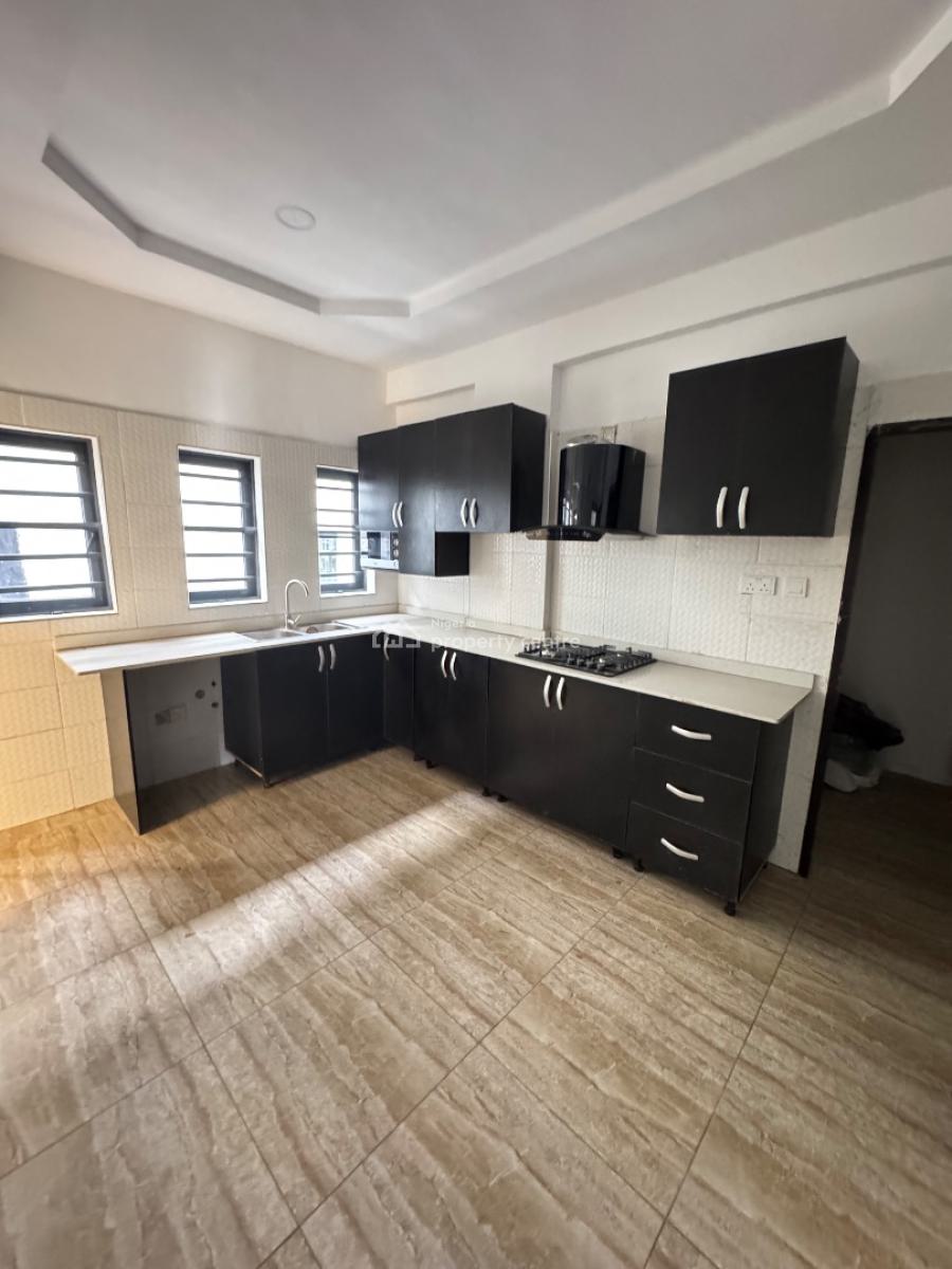 Newly Built 3 Bedroom Flat with Bq, Lekki Phase 1, Lekki, Lagos, Block of Flats for Sale
