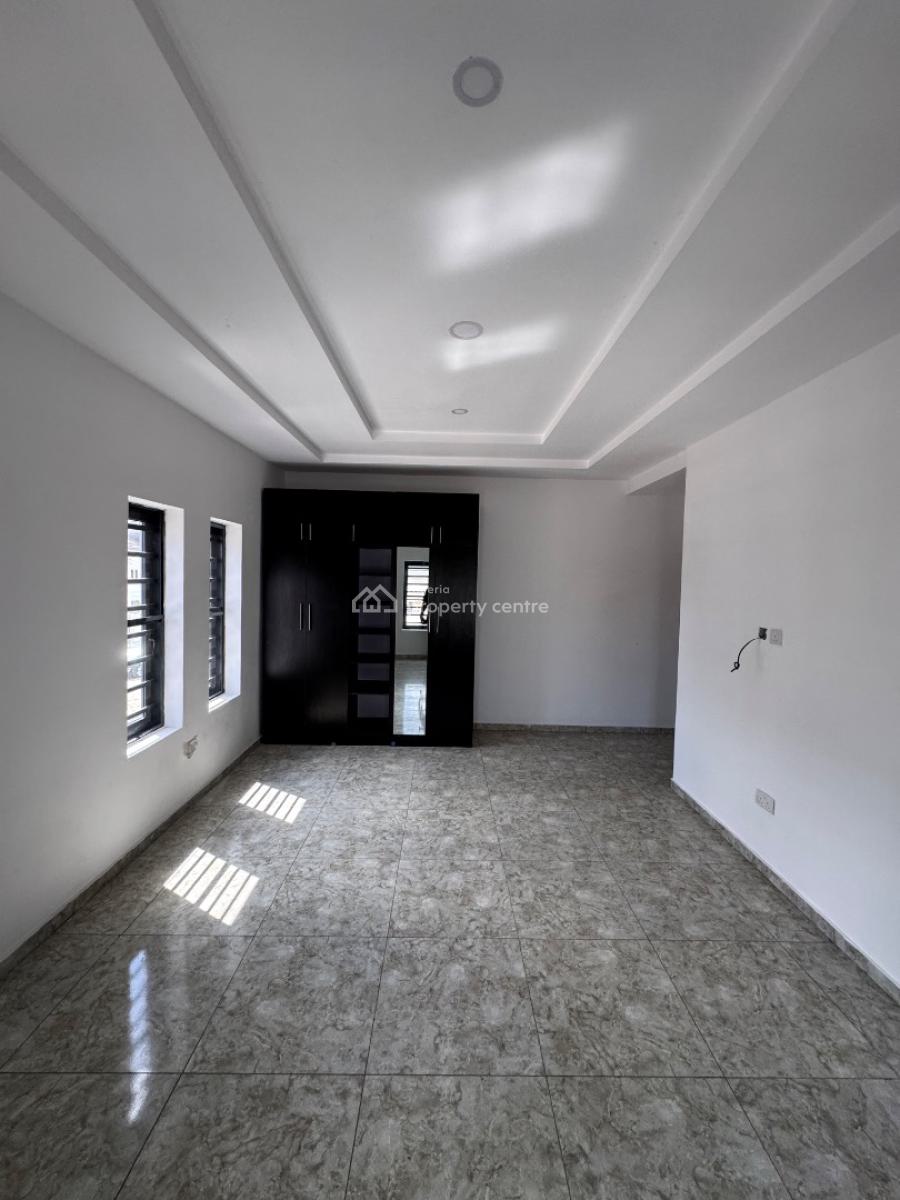 Newly Built 3 Bedroom Flat with Bq, Lekki Phase 1, Lekki, Lagos, Block of Flats for Sale