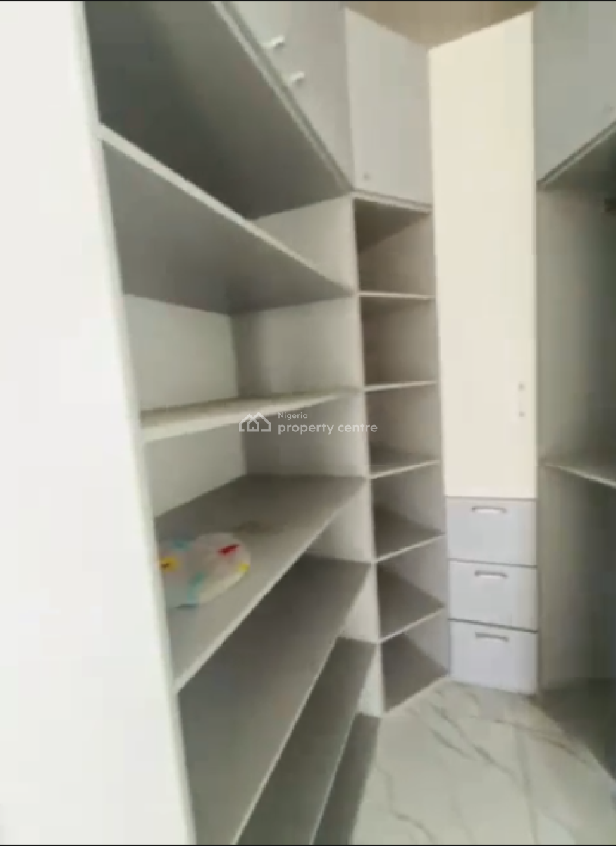 Master Bedroom, Orchid Road, Lekki Phase 2, Lekki, Lagos, Flat / Apartment for Rent