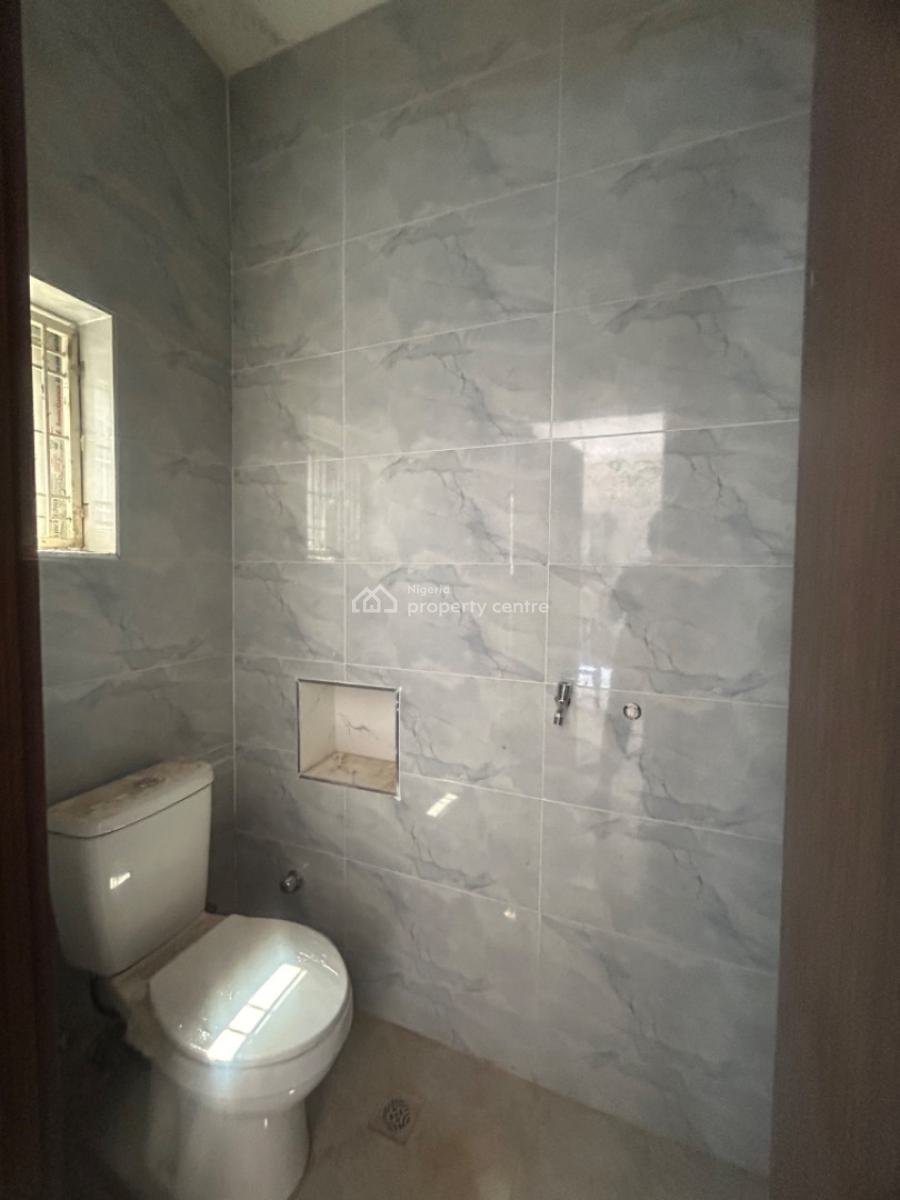 3 Bedroom with Bq(ask for a Video), Wuye, Abuja, Flat / Apartment for Sale