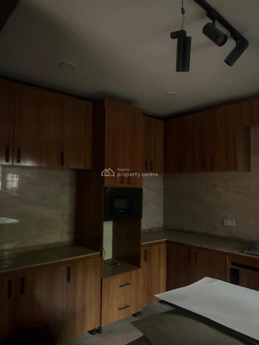 3 Bedroom with Bq(ask for a Video), Wuye, Abuja, Flat / Apartment for Sale