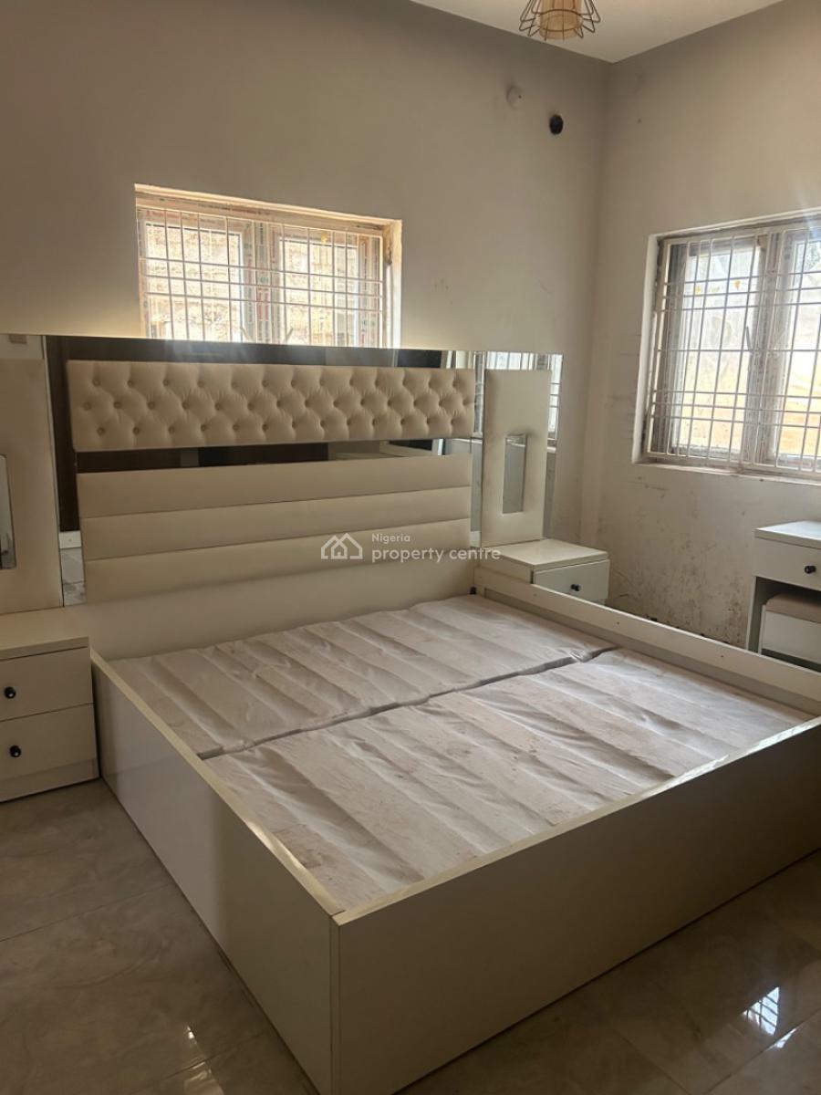 3 Bedroom with Bq(ask for a Video), Wuye, Abuja, Flat / Apartment for Sale