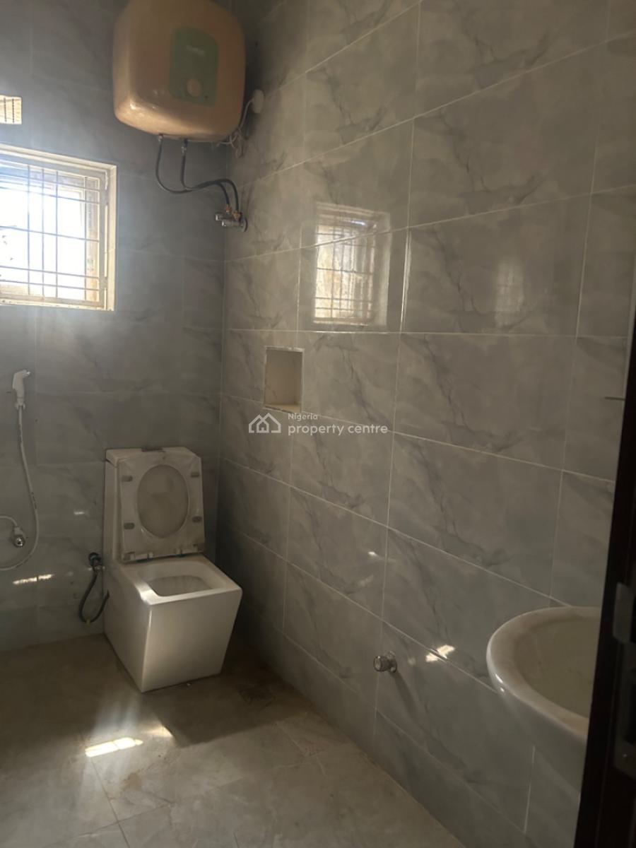 3 Bedroom with Bq(ask for a Video), Wuye, Abuja, Flat / Apartment for Sale