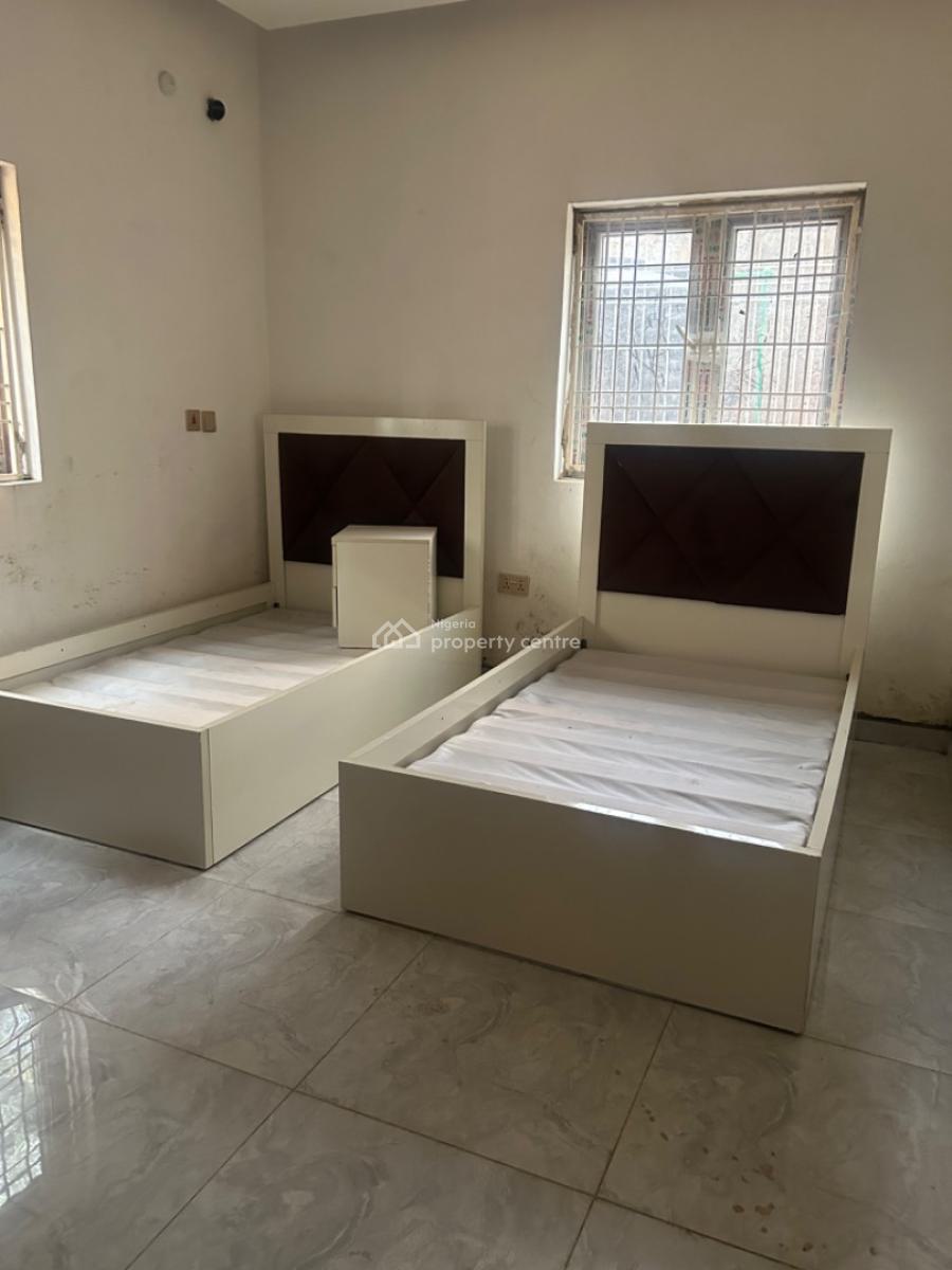 3 Bedroom with Bq(ask for a Video), Wuye, Abuja, Flat / Apartment for Sale