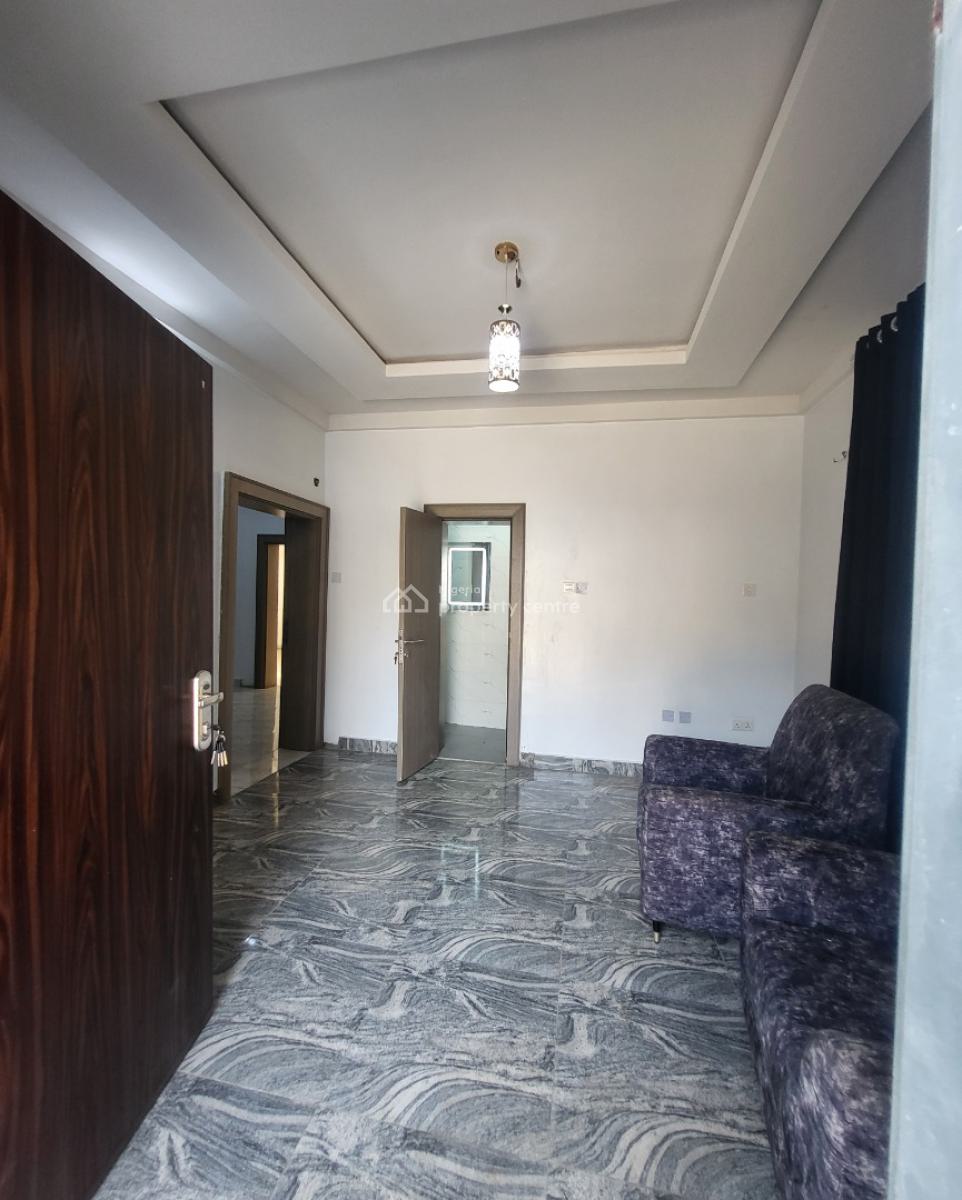 Luxurious Massive 4 Bedrooms Semi-detached Duplex with 2 Rooms Bq, By Ait Junction, Asokoro District, Abuja, Semi-detached Duplex for Rent