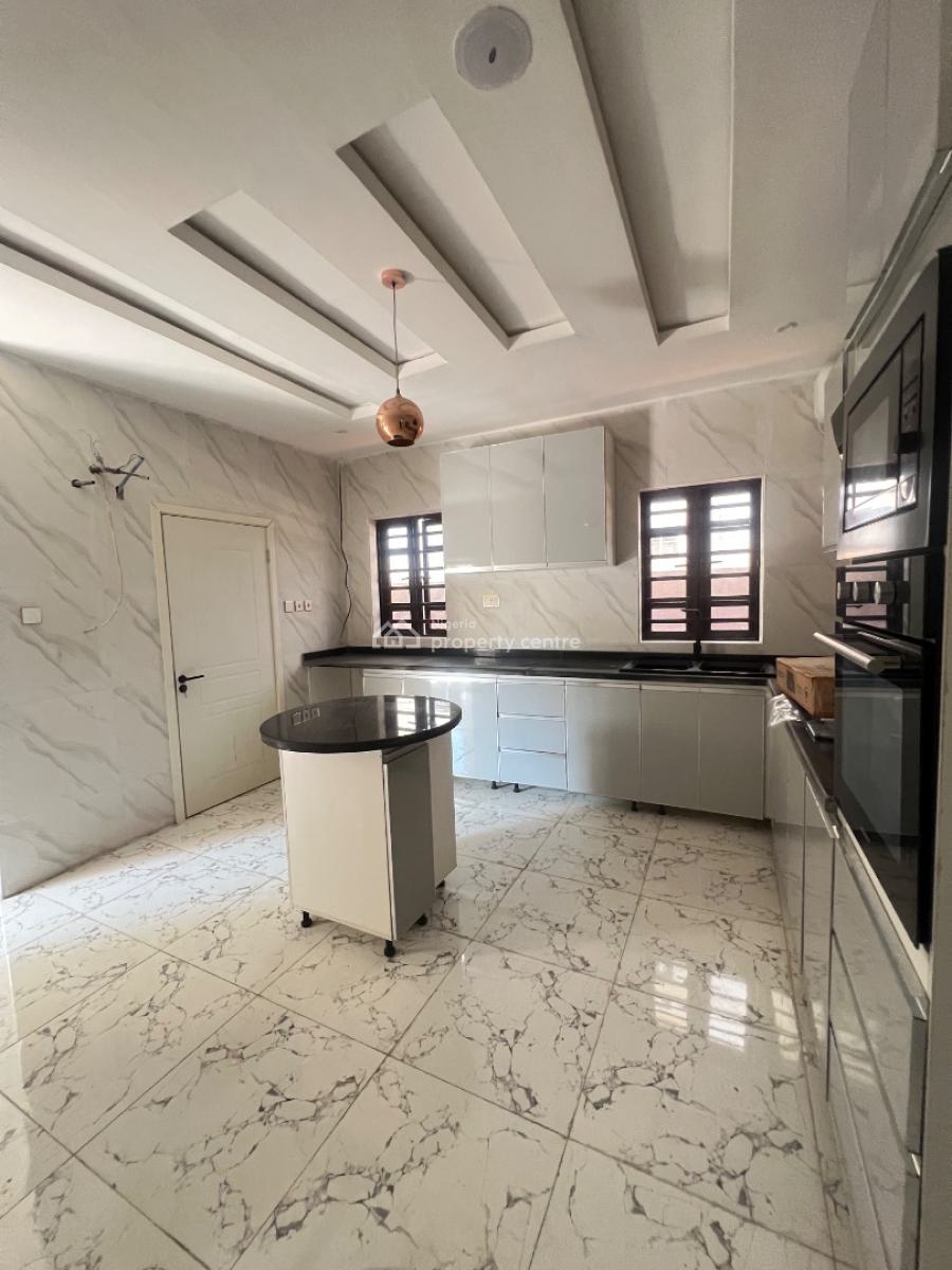 Very Spacious Five Bedroom Detached Duplex with Bq, Ikota Lekki, Lekki Phase 1, Lekki, Lagos, Detached Duplex for Sale