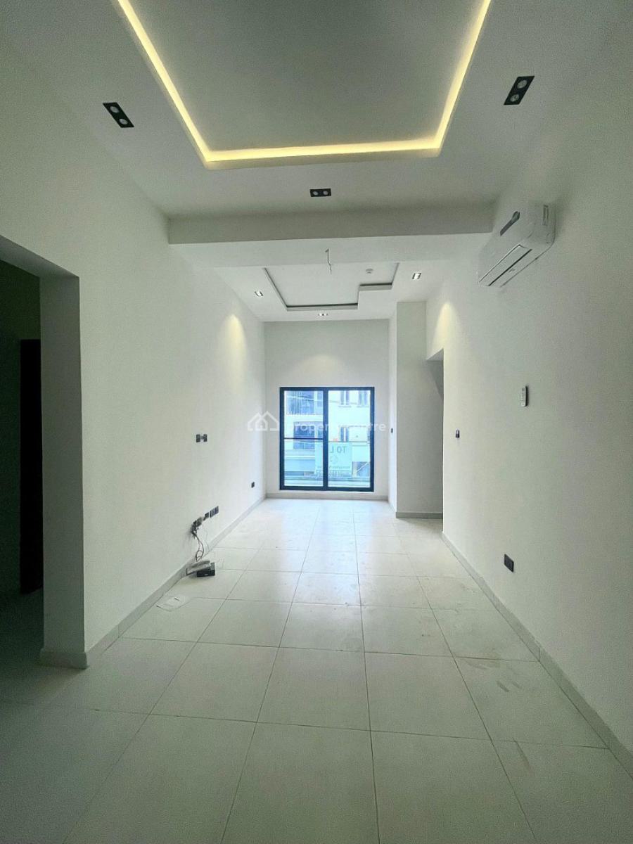 New 2 Bedroom All Ensuite with Bq, Gym, Elevator, Freedom Way, Lekki Phase 1, Lekki, Lagos, Flat / Apartment for Rent