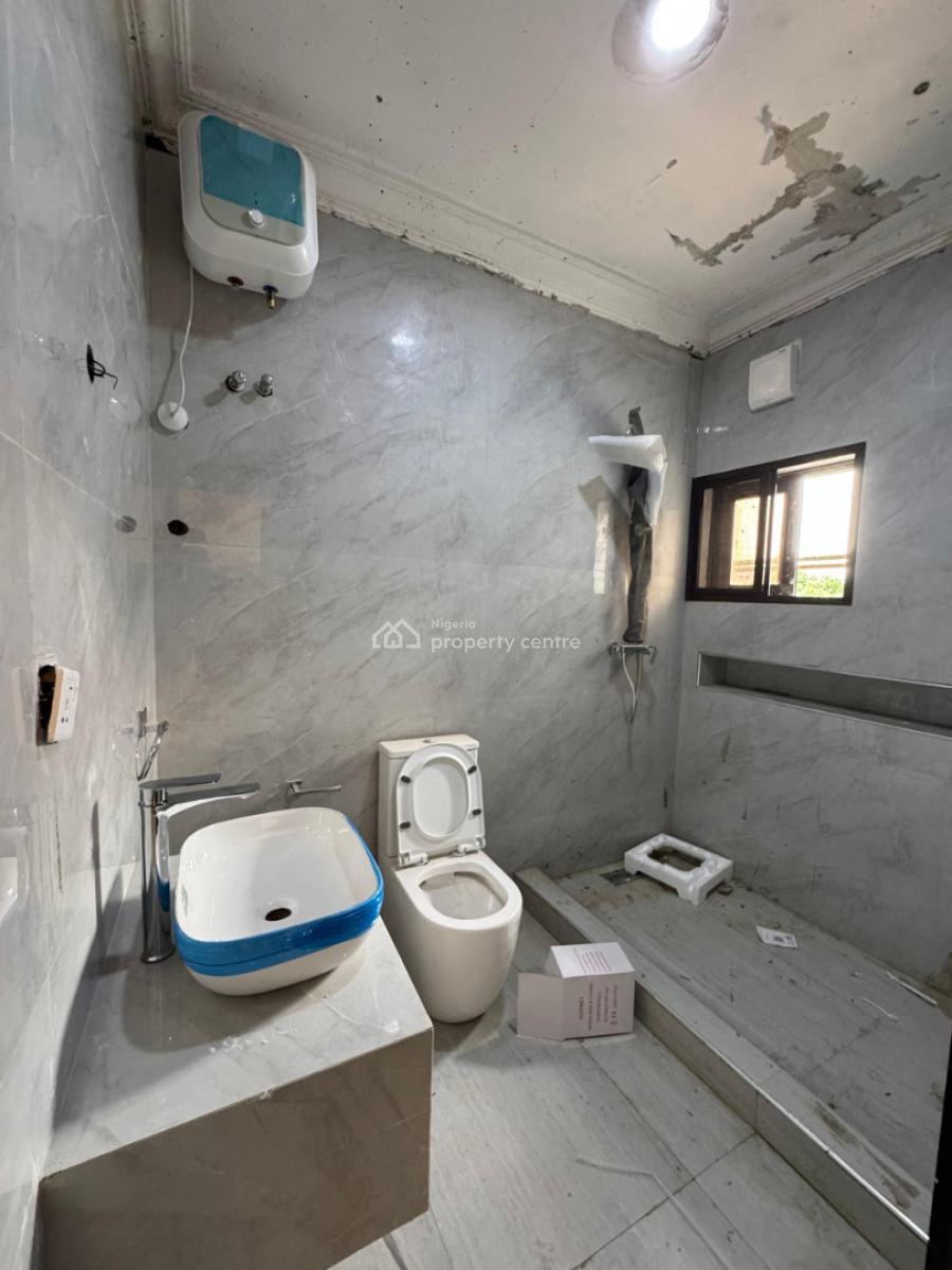 Well Maintained 3bedroom Apartment, Lekki Phase 1, Lekki, Lagos, Flat / Apartment for Rent