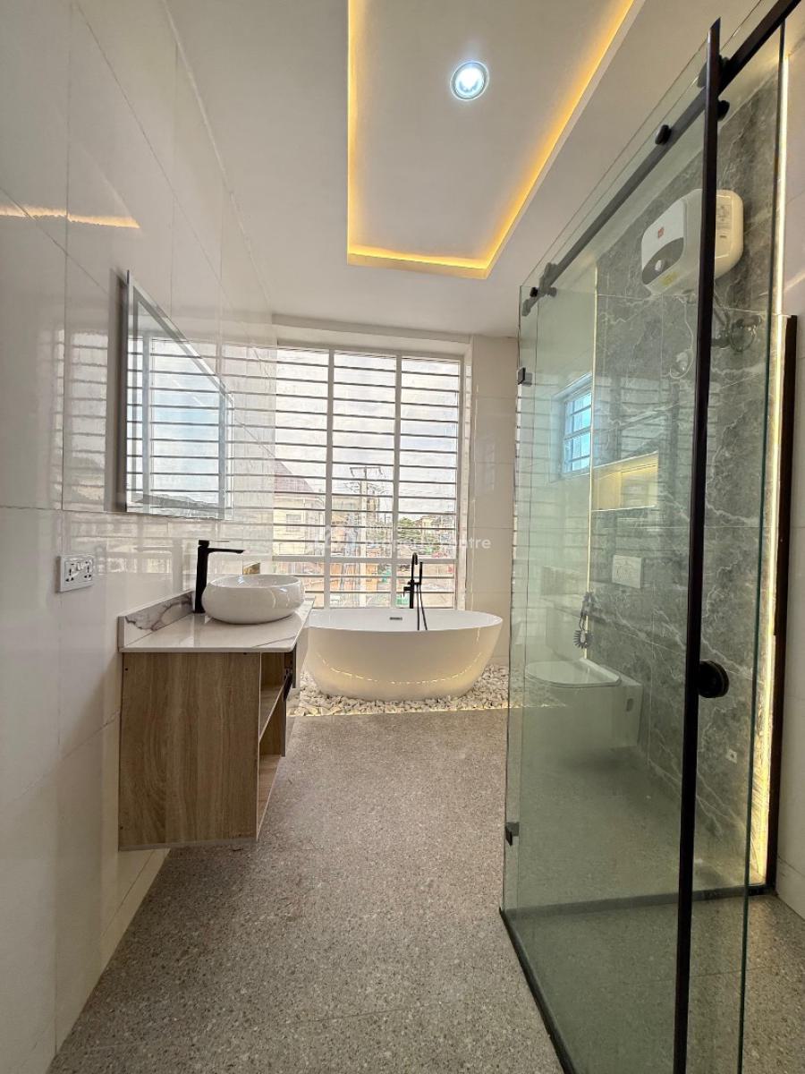 5 Bedrooms Detached Duplex with Cinema, Chevron, Lekki Phase 1, Lekki, Lagos, Detached Duplex for Sale