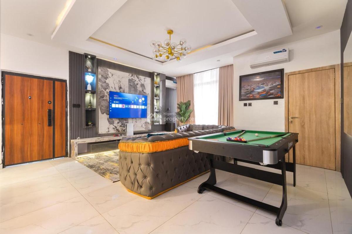 Available From Today -- Luxury 3-bedroom Apartment in Lekki, Lekki Phase 1, Lekki, Lagos, Flat / Apartment Short Let