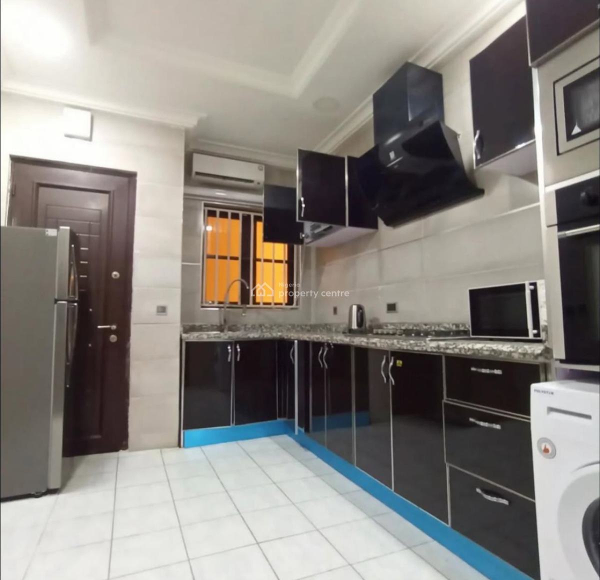 Fully Serviced 3 Bedroom + Bq + Elevator + Pool & Gym, Lekki Phase 1, Lekki, Lagos, Flat / Apartment for Rent