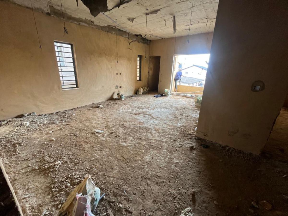 Luxury 3 Bedroom Apartment with Modern Facilities, Alagomeji, Yaba, Lagos, Flat / Apartment for Sale