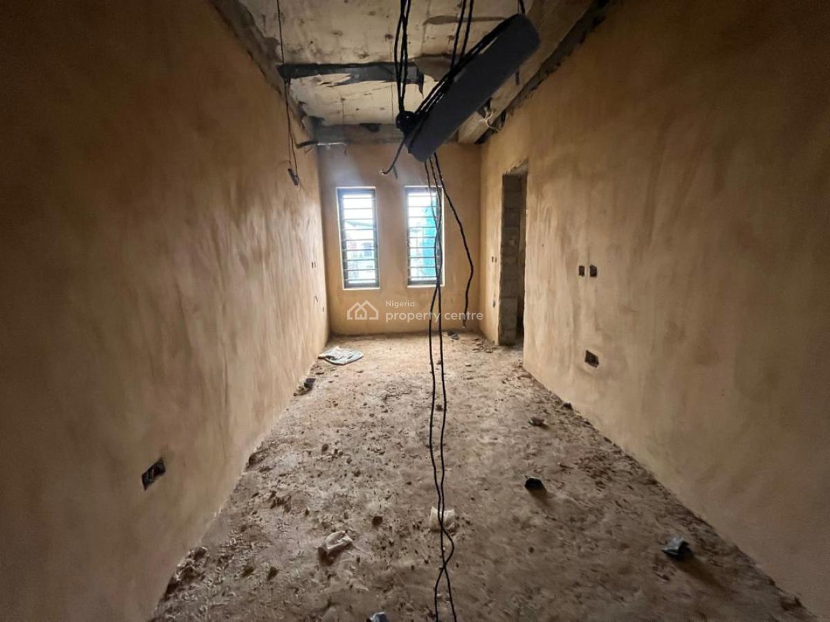 Luxury 3 Bedroom Apartment with Modern Facilities, Alagomeji, Yaba, Lagos, Flat / Apartment for Sale