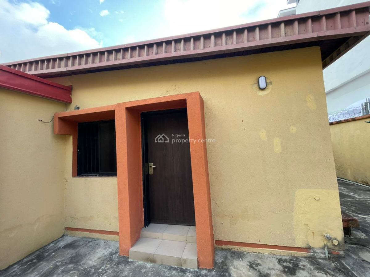 Spacious 2-bedroom Apartment, Lekki Phase 1, Lekki, Lagos, Flat / Apartment for Rent