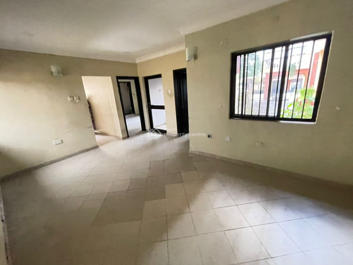 Spacious 2-bedroom Apartment, Lekki Phase 1, Lekki, Lagos, Flat / Apartment for Rent