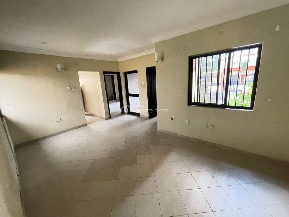Spacious 2-bedroom Apartment, Lekki Phase 1, Lekki, Lagos, Flat / Apartment for Rent