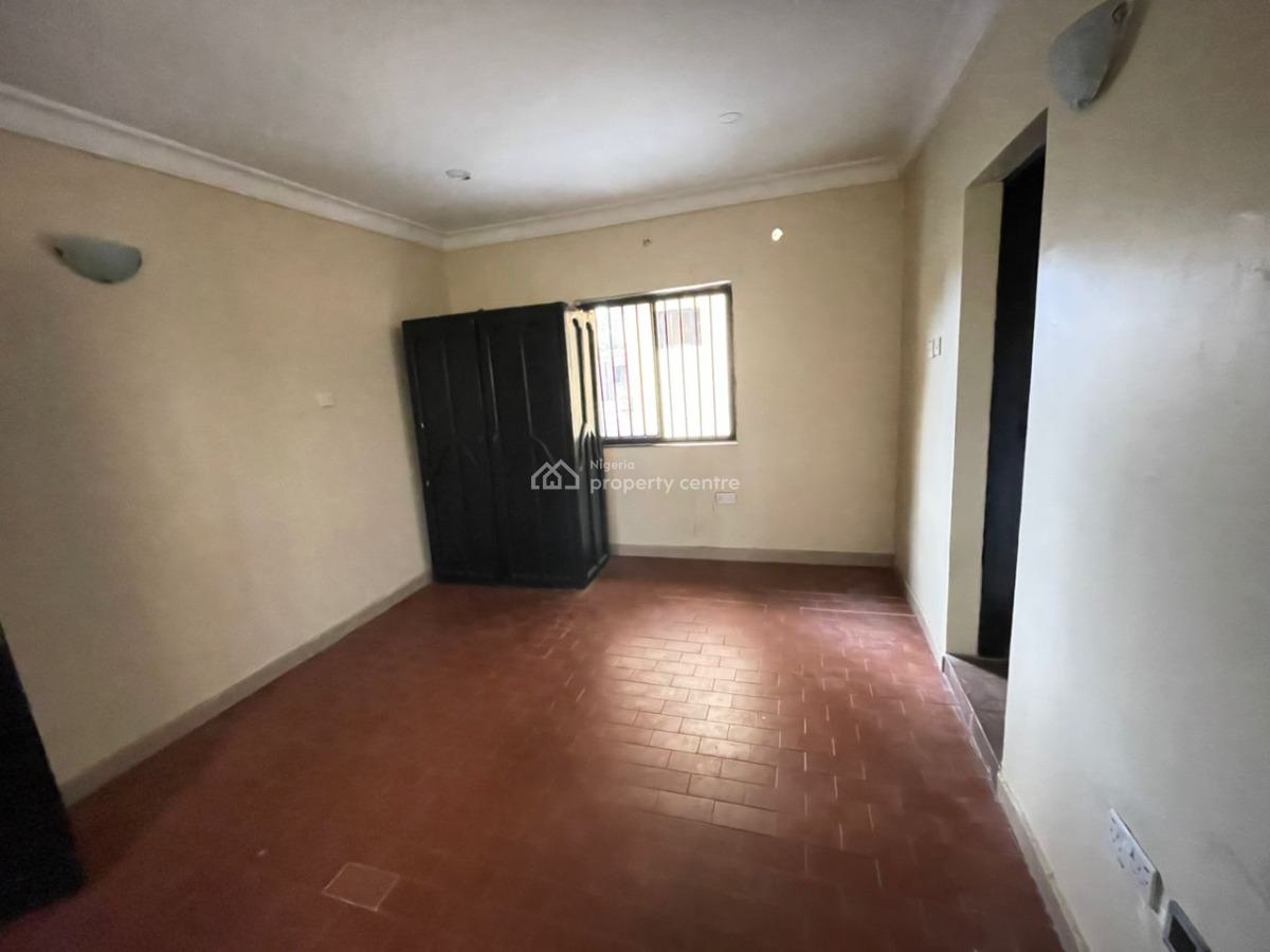 Spacious 2-bedroom Apartment, Lekki Phase 1, Lekki, Lagos, Flat / Apartment for Rent