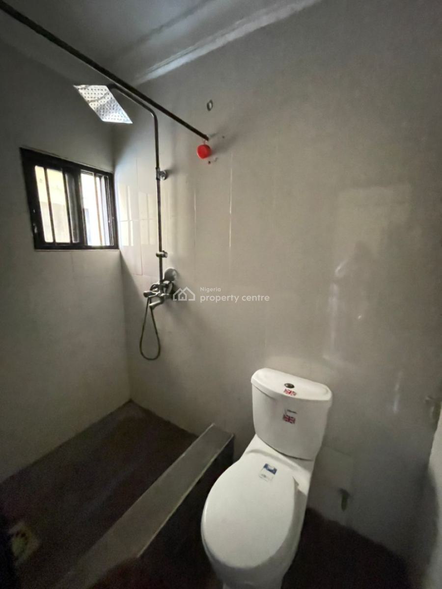 Spacious 2-bedroom Apartment, Lekki Phase 1, Lekki, Lagos, Flat / Apartment for Rent
