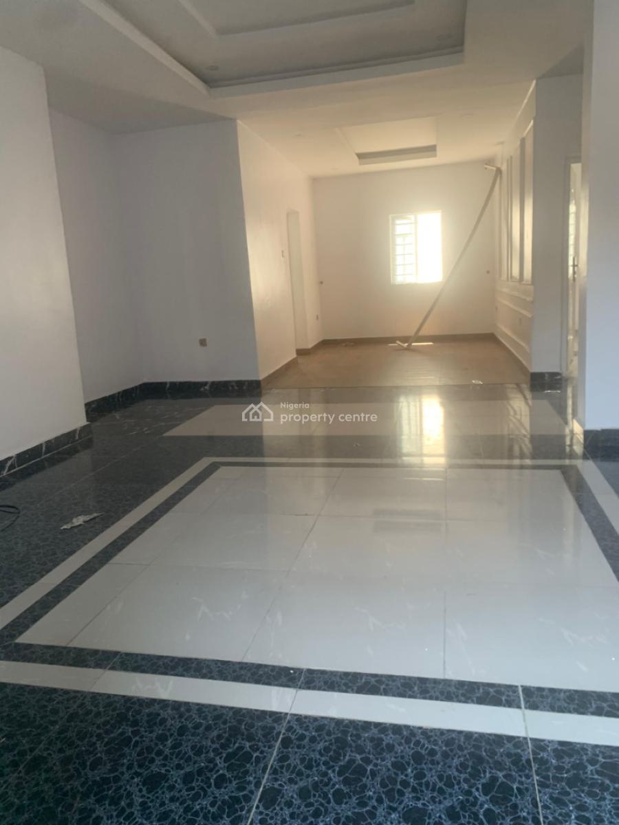 Neatly Used 2 Bedrooms Apartments in a Call to Access, Osapa, Lekki, Lagos, Flat / Apartment for Rent