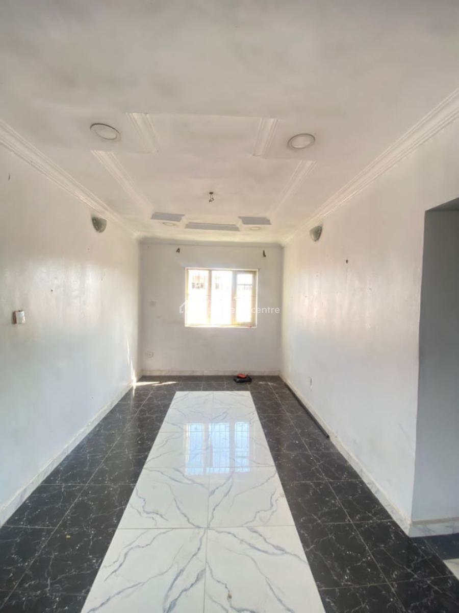 Well Maintained Ensuit 2 Bedroom Spacious Upstairs, Salem, Ilasan, Lekki, Lagos, Flat / Apartment for Rent
