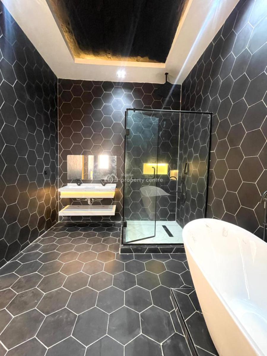 Exquisite 5-bedroom Luxury Home with Gym, Cinema, and Rooftop Terrace, Lekki Phase 1, Lekki, Lagos, Detached Duplex for Sale